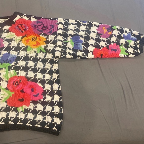 Vintage 80s Principles Petite Cotton Sweater Black & White Floral Medium - Picture 15 of 16